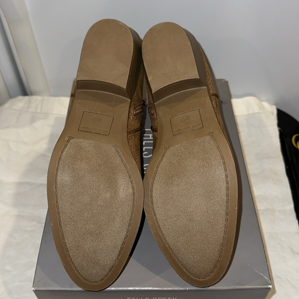 New in box Falls Creek “Brandy” Ankle Bootie in Camel Color- Size 8.5 - Picture 6 of 7